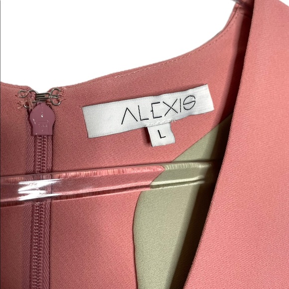 Alexis | Kourtney Romper in Ash Pink Large - Picture 3 of 6